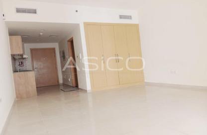 Apartment - Studio - 1 Bathroom for rent in May Residence 2 - May Residence - District 10 - Jumeirah Village Circle - Dubai