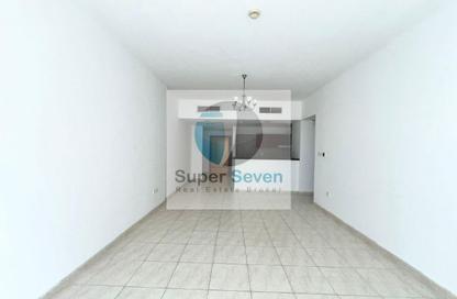 Apartment - 1 - 1 for rent in Skycourts Tower B - Skycourts Towers - Dubai Land Residence Complex - Dubai Apartment - 1 - 1 for rent in Skycourts Tower B - Skycourts Towers - Dubai Land Residence Complex - Dubai