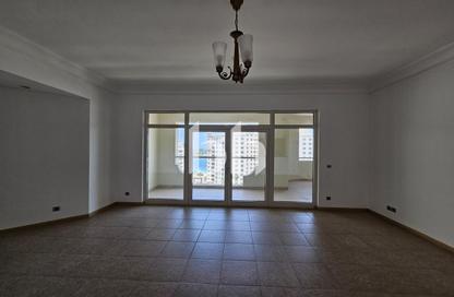Apartment - 2 Bedrooms - 3 Bathrooms for rent in Al Sarrood - Shoreline Apartments - Palm Jumeirah - Dubai