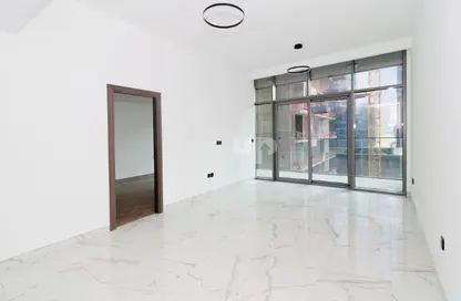 Apartment - 1 Bedroom - 2 Bathrooms for rent in Royal Regency - Business Bay - Dubai