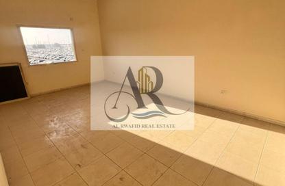 سكن عمال - استوديو - 8 حمامات للايجار في الجرف 2 - الجرف - عجمان وسط المدينة - عجمان