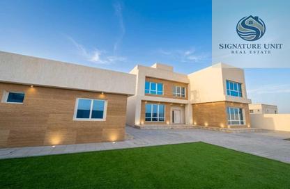 Villa - 4 Bedrooms - 6 Bathrooms for rent in Wadi Alshabak - Dubai