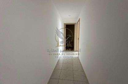 Apartment - 1 - 1 for rent in Al Majaz 2 - Al Majaz - Sharjah Apartment - 1 - 1 for rent in Al Majaz 2 - Al Majaz - Sharjah