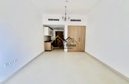 Apartment - Studio - 1 Bathroom for rent in International City Phase 2 - Al Warsan 4 - Al Warsan - Dubai Apartment - Studio - 1 Bathroom for rent in International City Phase 2 - Al Warsan 4 - Al Warsan - Dubai
