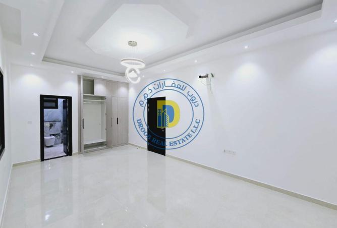 124715030 - Property Image 2