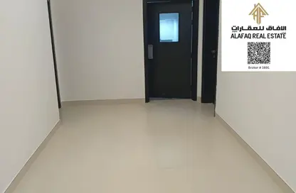 عمارة بالكامل - 8 غرف نوم - 8 حمامات للبيع في 3 المويهات - المويهات - عجمان