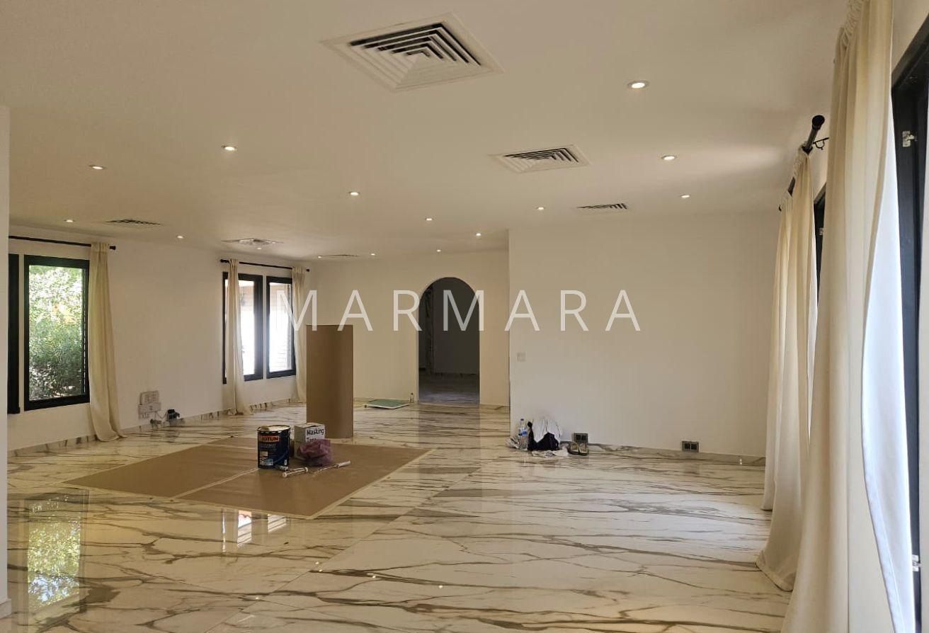 Renovated | Lovely Single story villa | Landscaped photo 4