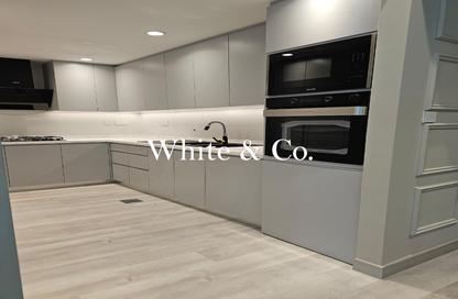 Apartment - 1 Bedroom - 2 Bathrooms for sale in Ontario Tower - Business Bay - Dubai