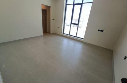 Villa - 5 Bedrooms - 7 Bathrooms for rent in Al Aweer 1 - Al Aweer - Dubai