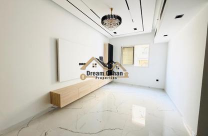Apartment - 1 Bedroom - 2 Bathrooms for rent in Ali Building - Al Jaddaf - Dubai Apartment - 1 Bedroom - 2 Bathrooms for rent in Ali Building - Al Jaddaf - Dubai