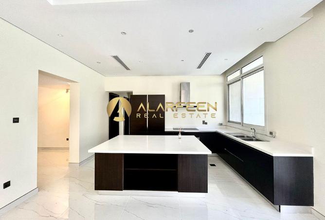 127008273 - Property Image 3