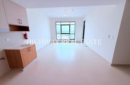 Apartment - 2 - 3 for sale in Crystal Residences - Maryam Island - Al Khan - Sharjah Apartment - 2 - 3 for sale in Crystal Residences - Maryam Island - Al Khan - Sharjah
