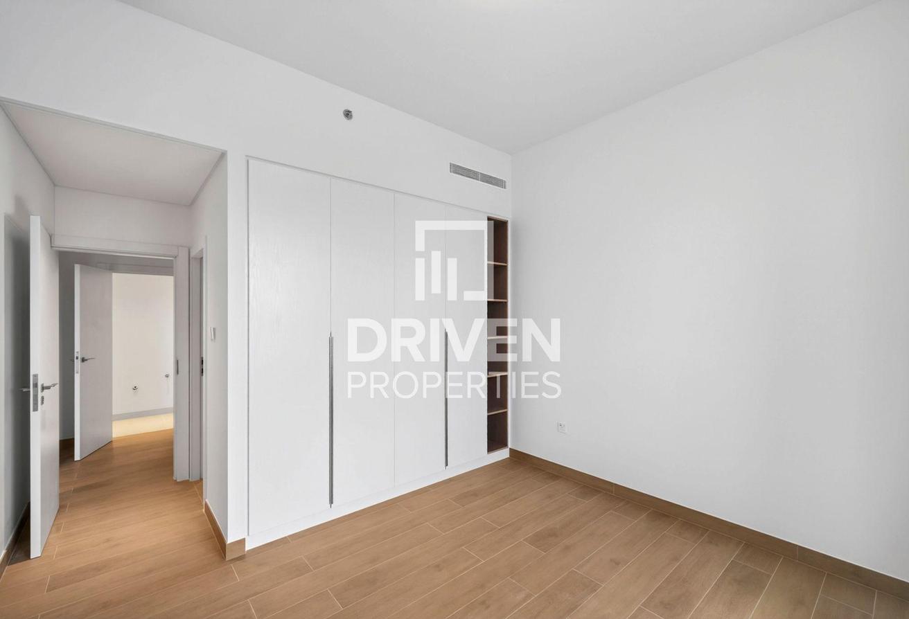 Rare View | Brand New Apt with Kitchen Appliances photo 11