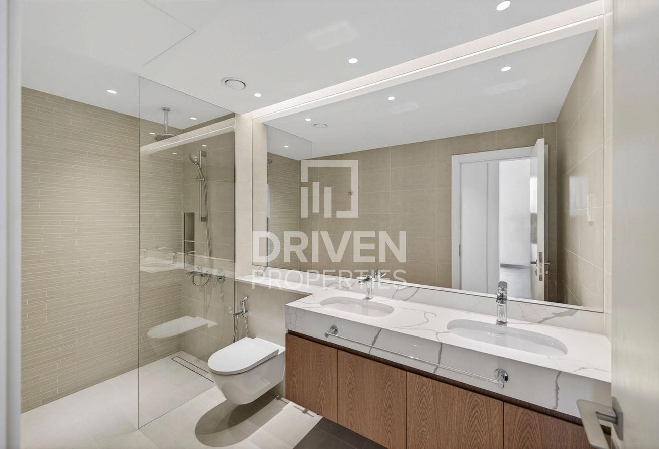 Rare View | Brand New Apt with Kitchen Appliances photo 9