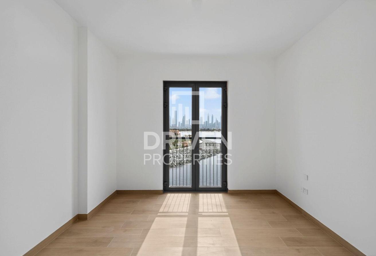 Rare View | Brand New Apt with Kitchen Appliances photo 8