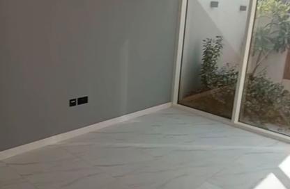 Villa - 2 - 4 for rent in Rukan 3 - Rukan - Dubai Villa - 2 - 4 for rent in Rukan 3 - Rukan - Dubai