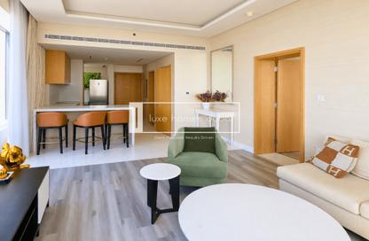 Apartment - 1 Bedroom - 2 Bathrooms for sale in The Palm Tower - Palm Jumeirah - Dubai