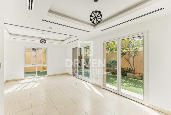 99952917 - Property Image 3