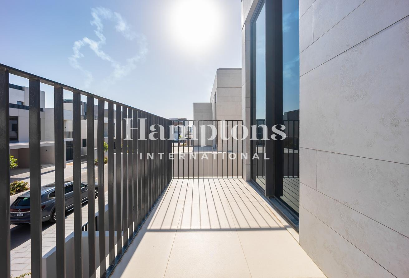 Vastu Compliant | Brand New | Available Now photo 11