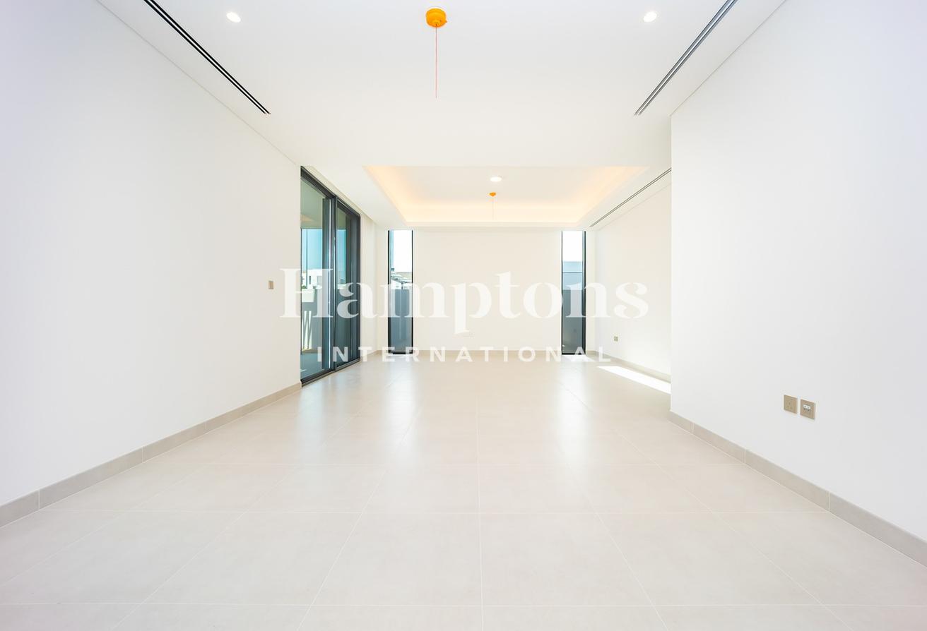 Vastu Compliant | Brand New | Available Now photo 4