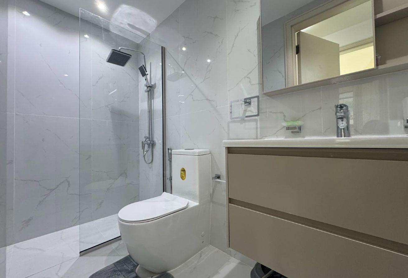 Fully upgraded/Fully furnished/Ready to move photo 8