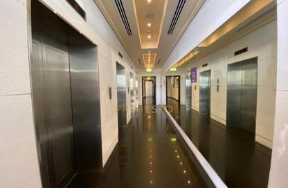 Apartment - 3 Bedrooms - 4 Bathrooms for rent in Sama Tower - Electra Street - Abu Dhabi Apartment - 3 Bedrooms - 4 Bathrooms for rent in Sama Tower - Electra Street - Abu Dhabi