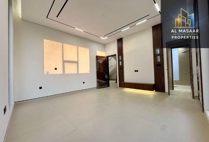 137888921 - Property Image 3