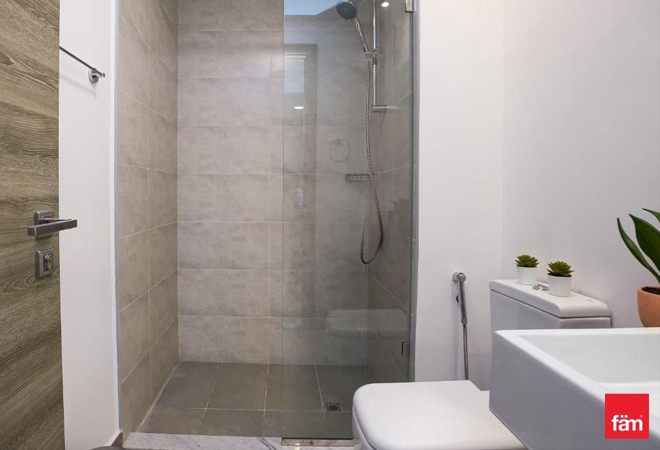 Luxury Furnished 1br| High Floor | Bloom Tower photo 15