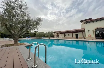 Apartment - 2 Bedrooms - 3 Bathrooms for sale in Qamar 8 - Madinat Badr - Al Muhaisnah - Dubai