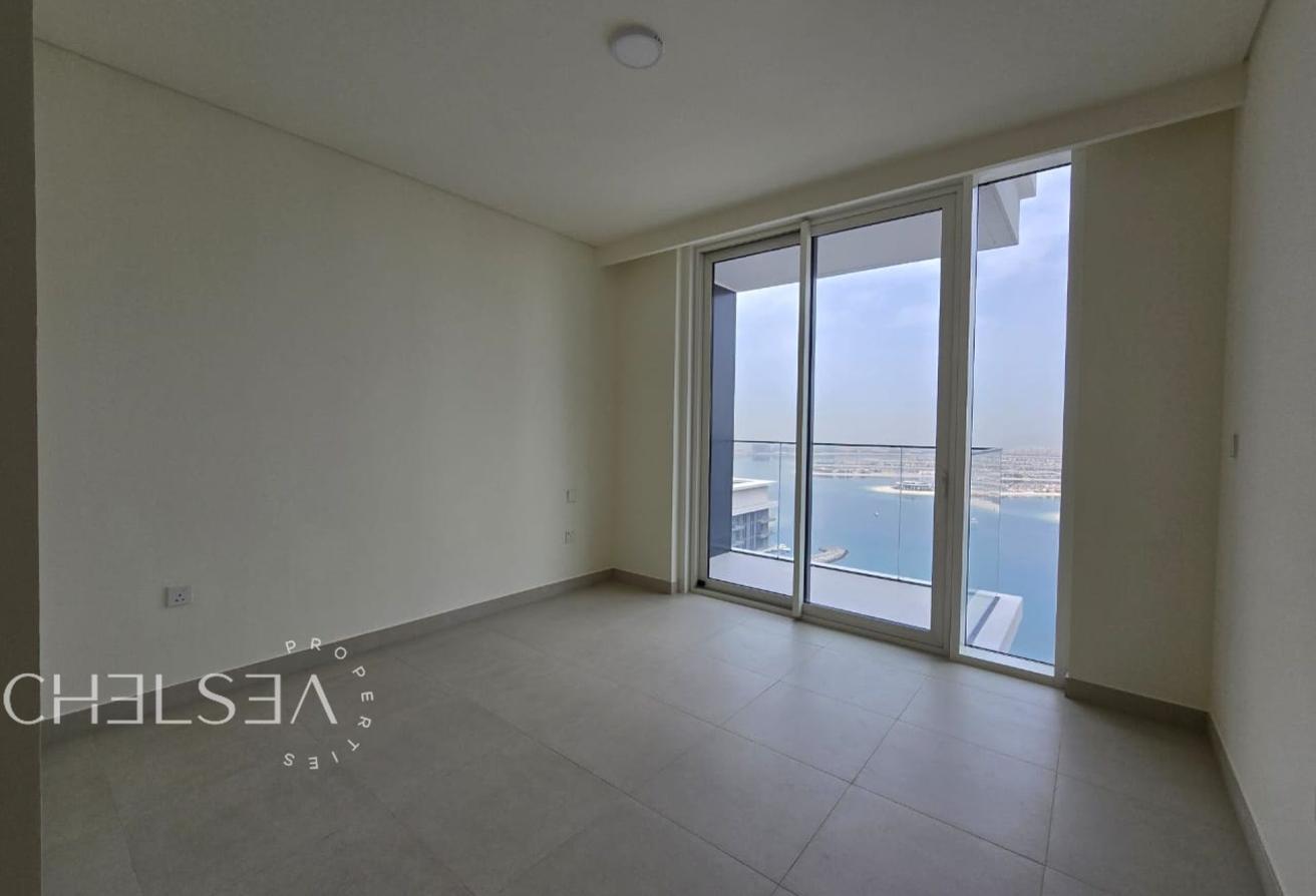 HIGH FLOOR | PANORAMIC SEA VIEW | BEACHFRONT photo 8