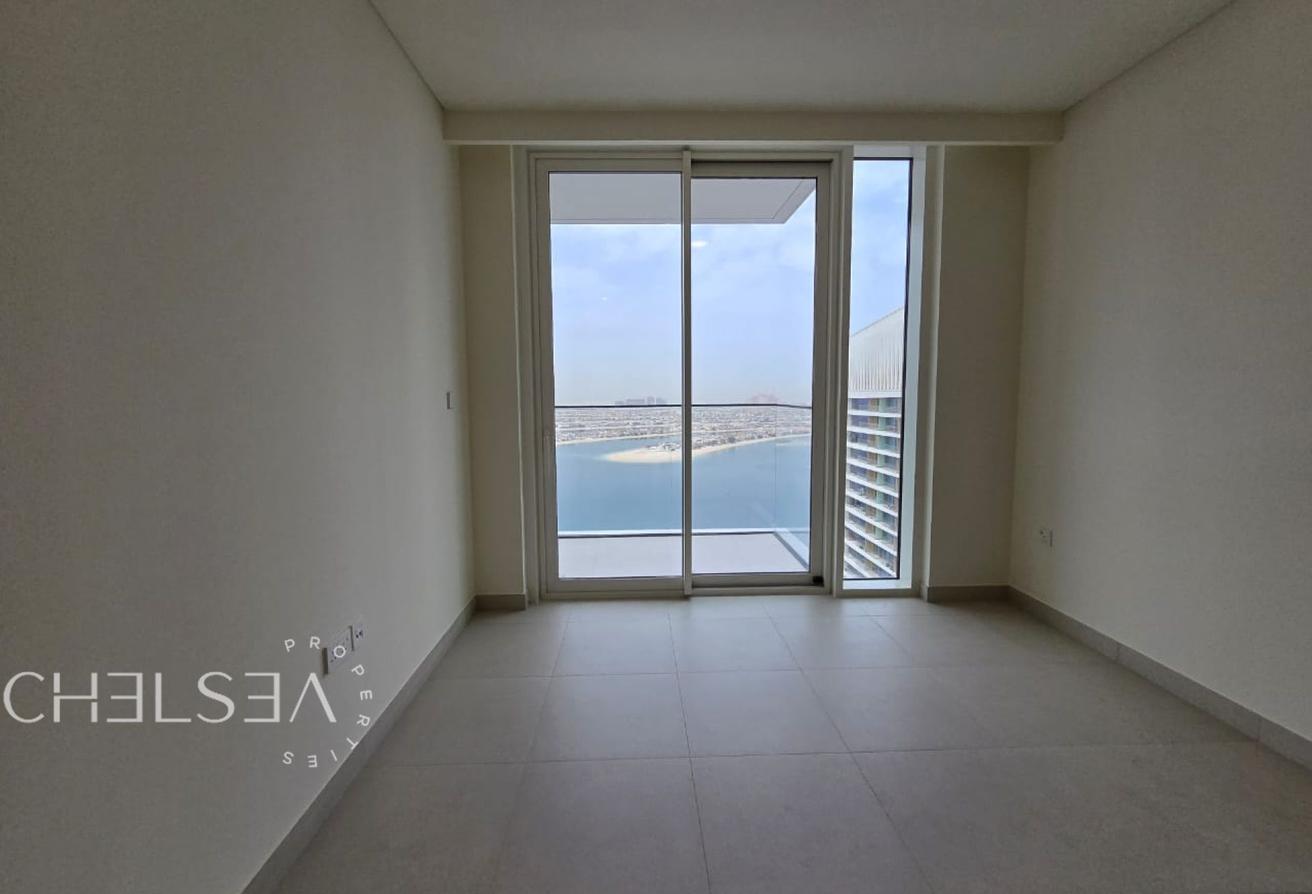 HIGH FLOOR | PANORAMIC SEA VIEW | BEACHFRONT photo 9