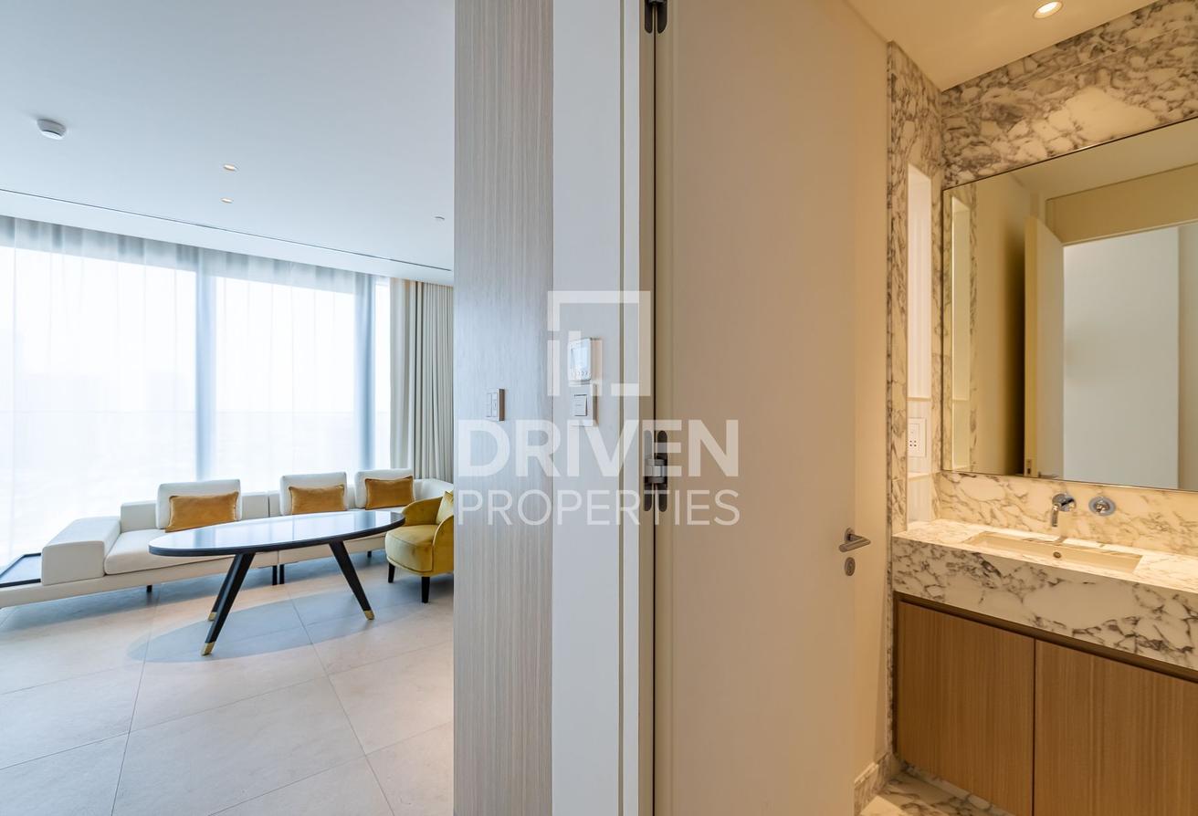 Elegant Unit | Unique Layout | Furnished photo 8