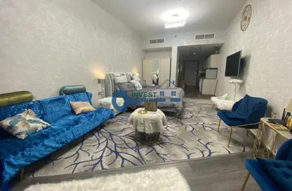 Apartment - Studio - 1 Bathroom for rent in Millennium Binghatti Residences - Business Bay - Dubai