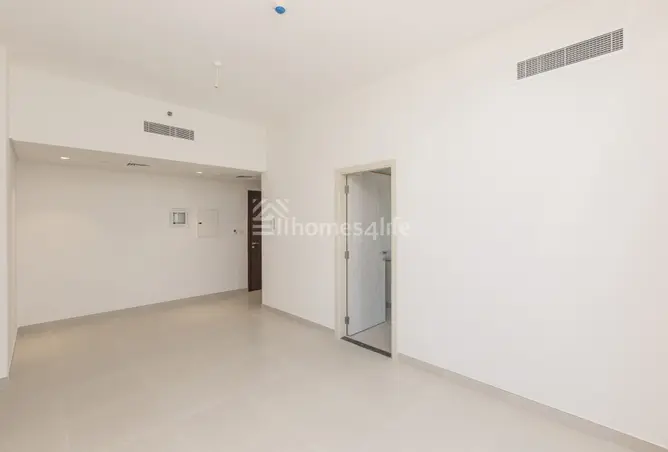 151913430 - Property Image 3
