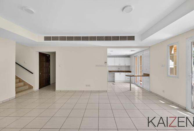 68299639 - Property Image 3