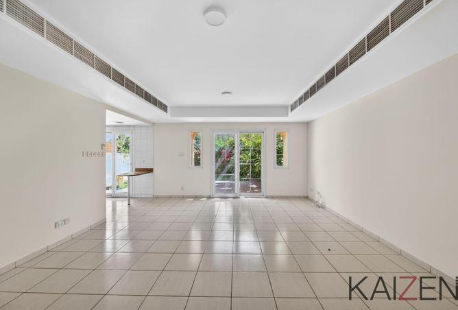 68299639 - Property Main Image