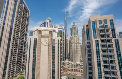 Apartment - 2 Bedrooms - 3 Bathrooms for rent in Bahwan Tower Downtown - Downtown Dubai - Dubai
