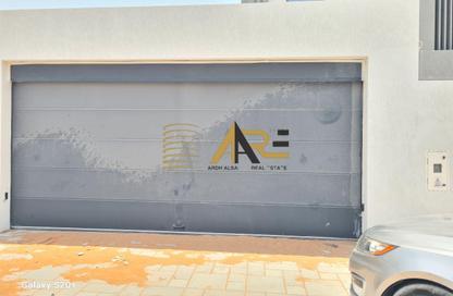 Villa - 5 Bedrooms - 7+ Bathrooms for rent in Hoshi 1 - Hoshi - Al Badie - Sharjah