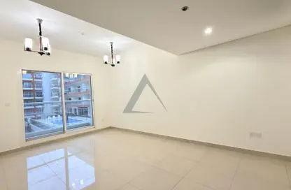 Apartment - 1 Bedroom - 2 Bathrooms for rent in Royal JVC Building - District 10 - Jumeirah Village Circle - Dubai