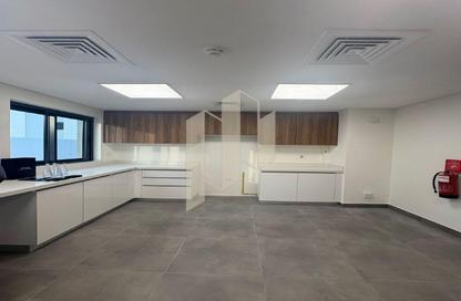 Villa - 5 - 6 for sale in Alreeman - Al Shamkha - Abu Dhabi
