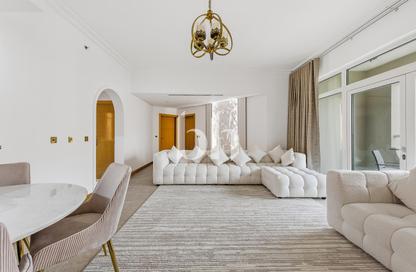Apartment - 2 Bedrooms - 4 Bathrooms for rent in Al Hallawi - Shoreline Apartments - Palm Jumeirah - Dubai