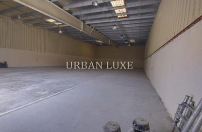 Warehouse - Studio - 1 Bathroom for rent in Dubai Investment Park 1 (DIP 1) - Dubai Investment Park (DIP) - Dubai