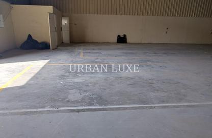 Warehouse - Studio - 1 Bathroom for rent in Dubai Investment Park 1 (DIP 1) - Dubai Investment Park (DIP) - Dubai