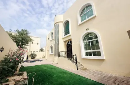 Villa - 4 Bedrooms - 5 Bathrooms for rent in Umm Suqeim 2 Villas - Umm Suqeim 2 - Umm Suqeim - Dubai