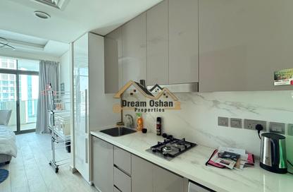 Apartment - Studio - 1 Bathroom for rent in Farhad Azizi Residence - Dubai Healthcare City 2 - Al Jaddaf - Dubai