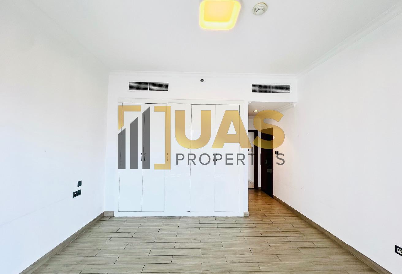 Spacious 1bhk | One month free | Family building photo 4
