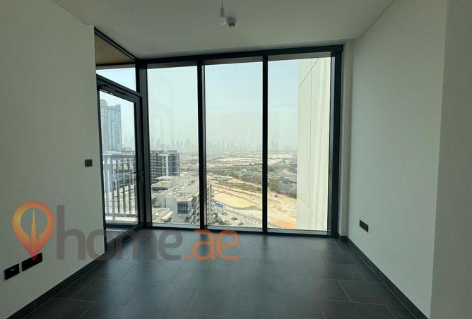 1-Bed | Balcony & City View | Pool & Gym Access photo 2