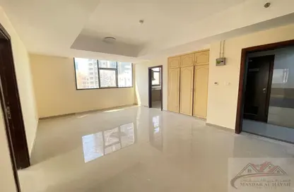 شقة - 2 غرف نوم - 2 حمامات للايجار في برج الندى - النهدة - الشارقة