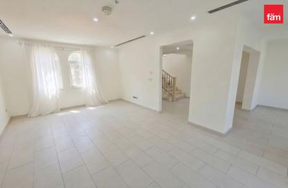 Villa - 4 - 5 for sale in District 8 - Jumeirah Park - Dubai
