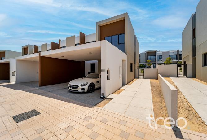 128352031 - Property Main Image
